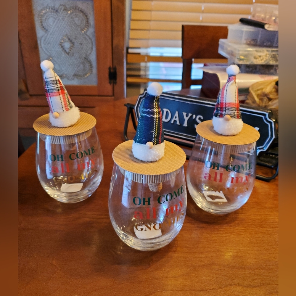Mud Pie OH Come Gnome Christmas Wine Glass Set 3